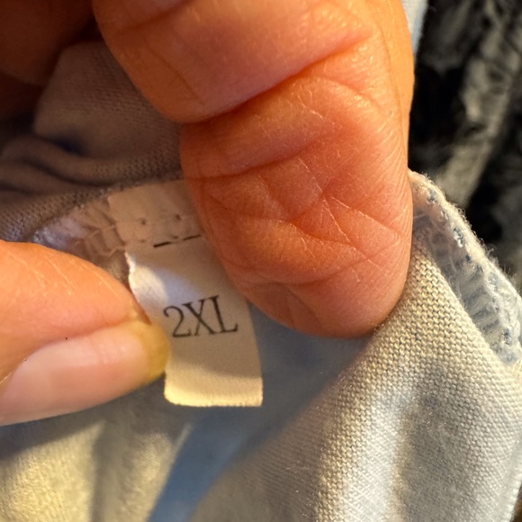 Source Unknown Blue Floral Robe. Excellent Condition - Picture 3 of 4